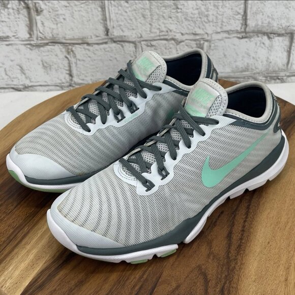 Nike Training Flex Supreme TR4 Womens 6 Trainers Green White Shoes 819026-403 - Picture 1 of 11